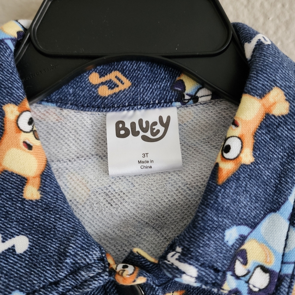NWT Bluey & Bingo Toddler Knit Denim Jacket Size 3T Blue Musical Notes - Picture 2 of 5